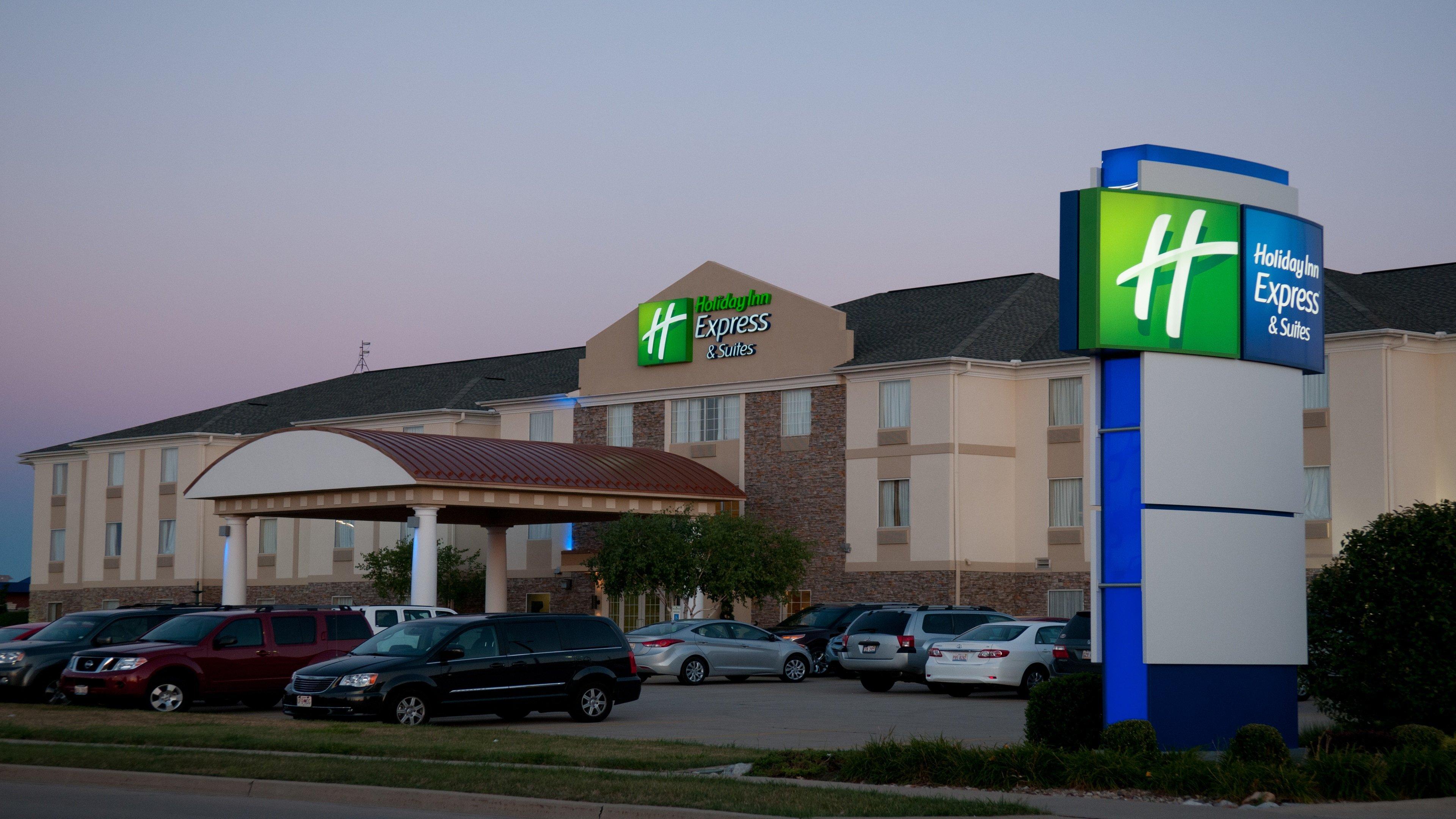 Holiday Inn Express Hotel & Suites Bloomington-Normal University Area By Ihg Kültér fotó